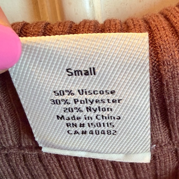 Varely Pull-Over - Picture 3 of 4